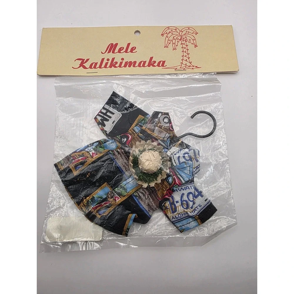 Hawaiian Cloth Shirt Merry Christmas Ornament with Hat NEW Mele Kalikimaka